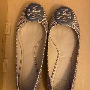 Tory Burch ballet flats. Excellent condition.